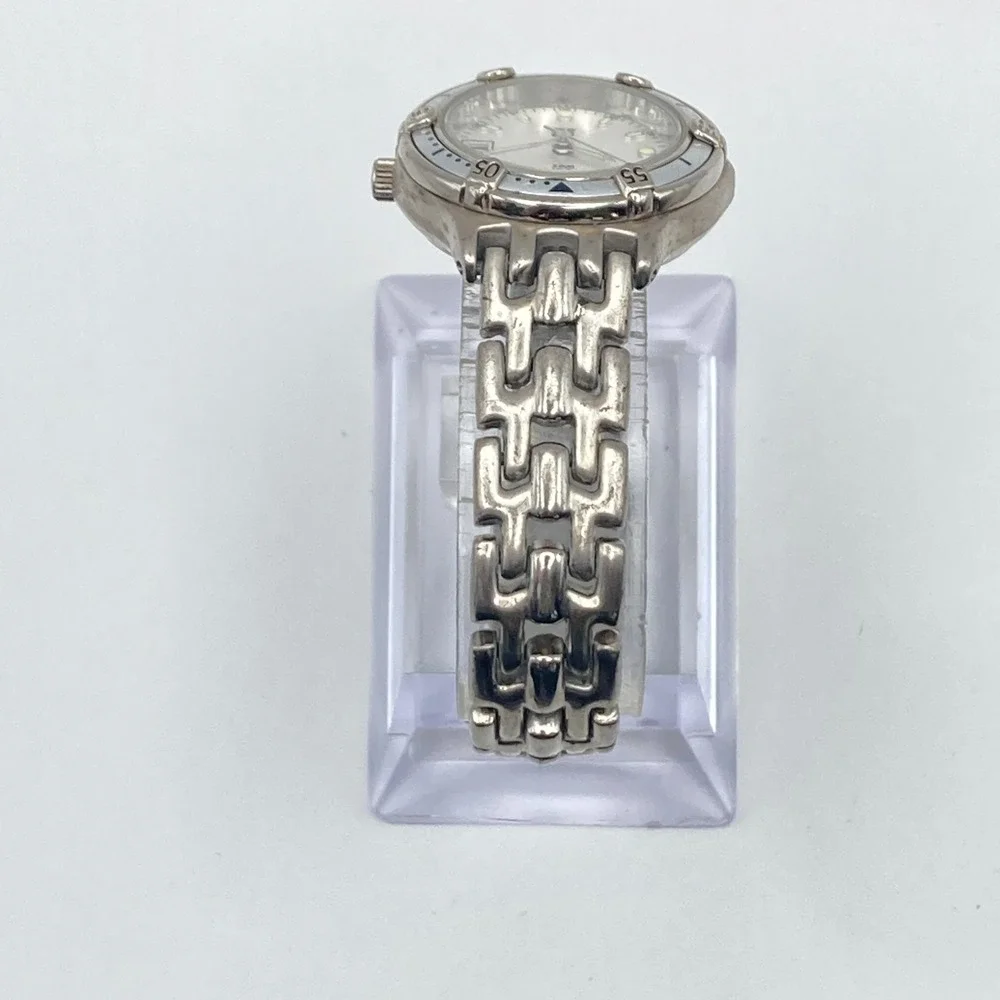 Relic Wet Womens Watch 27mm Silver Tone Date 50M Diver ZR11198 New Battery 6.25